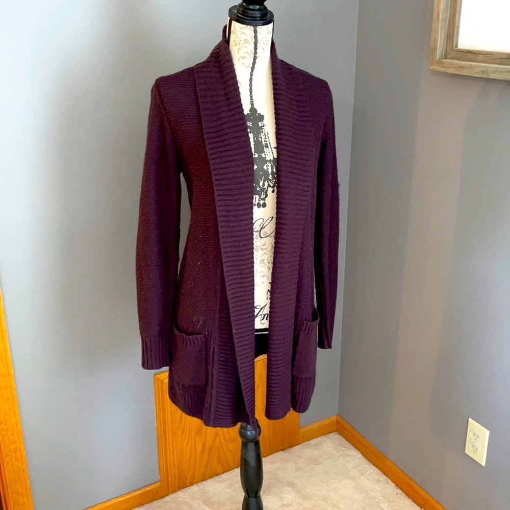 Cardigan sweater